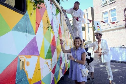 painting mural bus